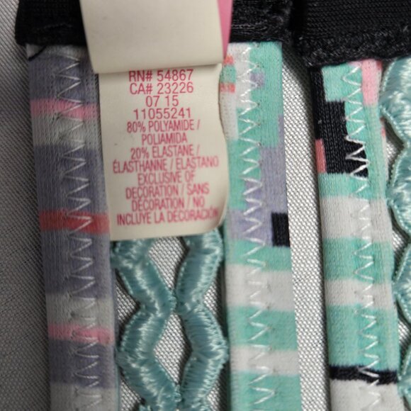 Victoria's Secret Bra 32C Black with festive Trim pre-owned - Picture 8 of 9